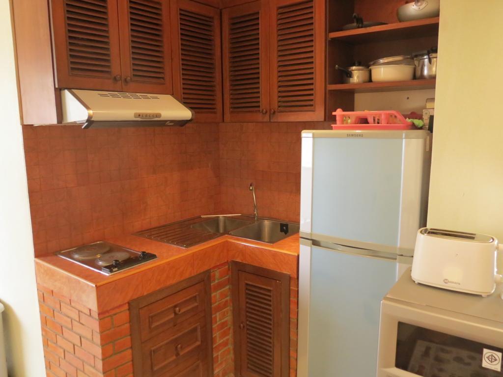 Jomtien Plaza Suite Apartments 객실 사진