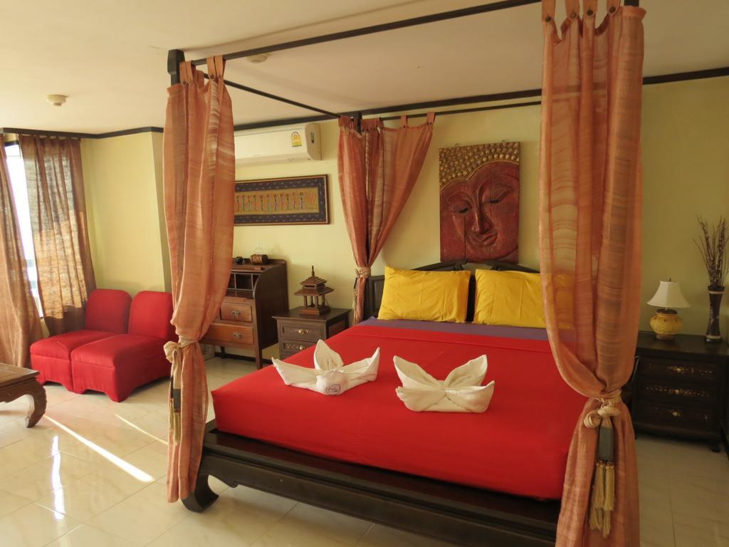 Jomtien Plaza Suite Apartments 객실 사진