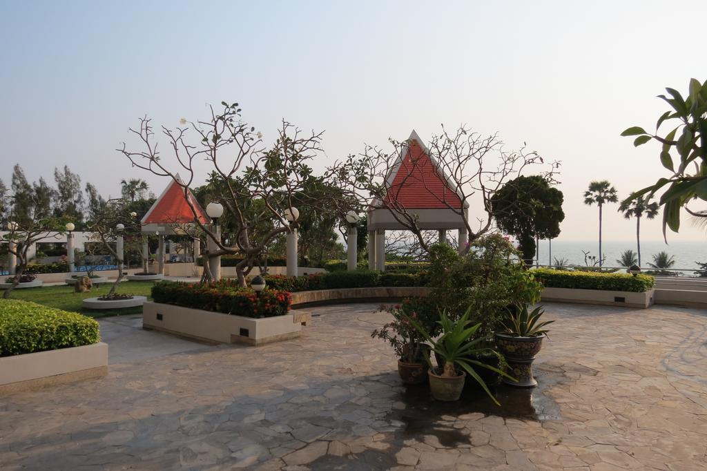 Jomtien Plaza Suite Apartments 객실 사진