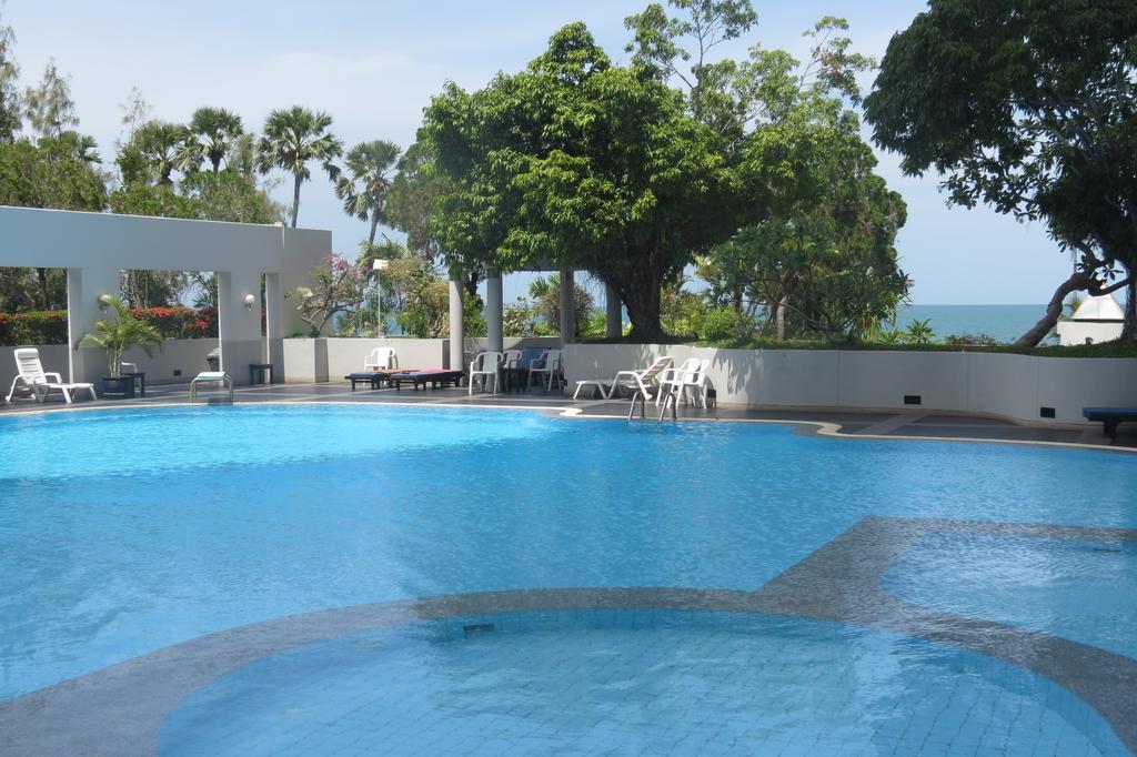 Jomtien Plaza Suite Apartments 외부 사진